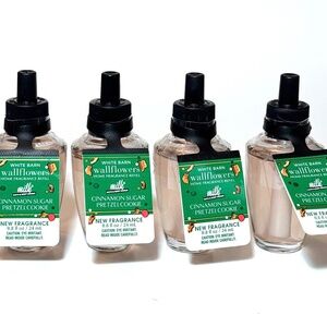 last one - CINNAMON SUGAR PRETZEL COOKIE Wallflowers